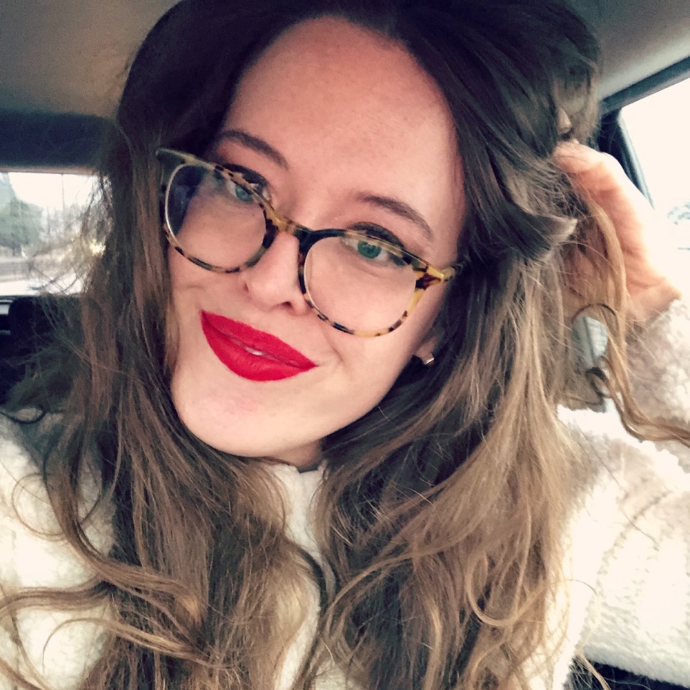 Meet your Posher, Holly